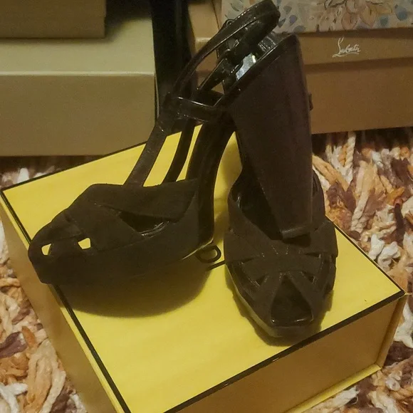 Fendi Heels Brown NEW - Picture 7 of 15